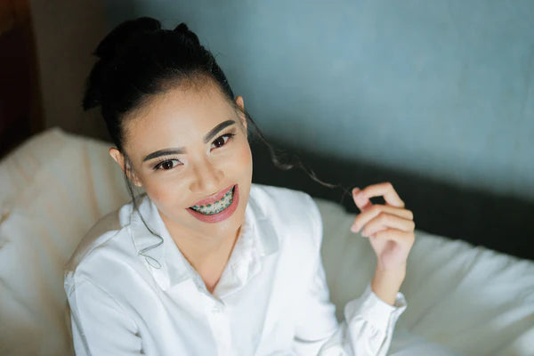 What is the connection between tooth decay and braces?