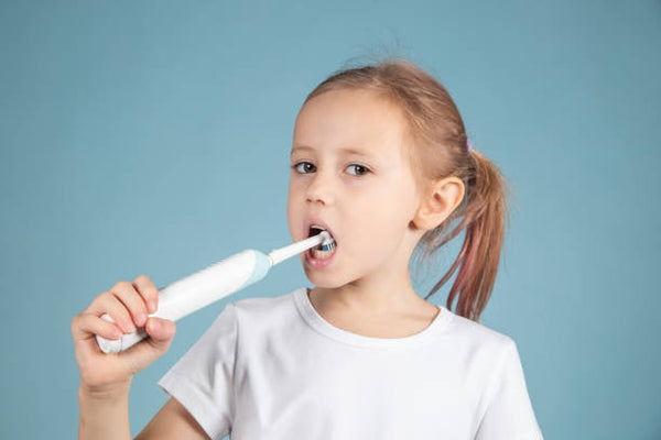 How to guarantee your child's oral hygiene with a sonic toothbrush ?